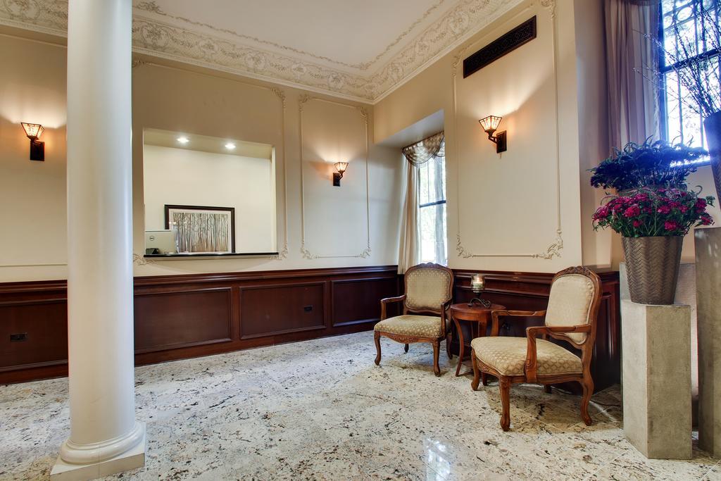 Dewitt Hotel And Suites Chicago Kültér fotó