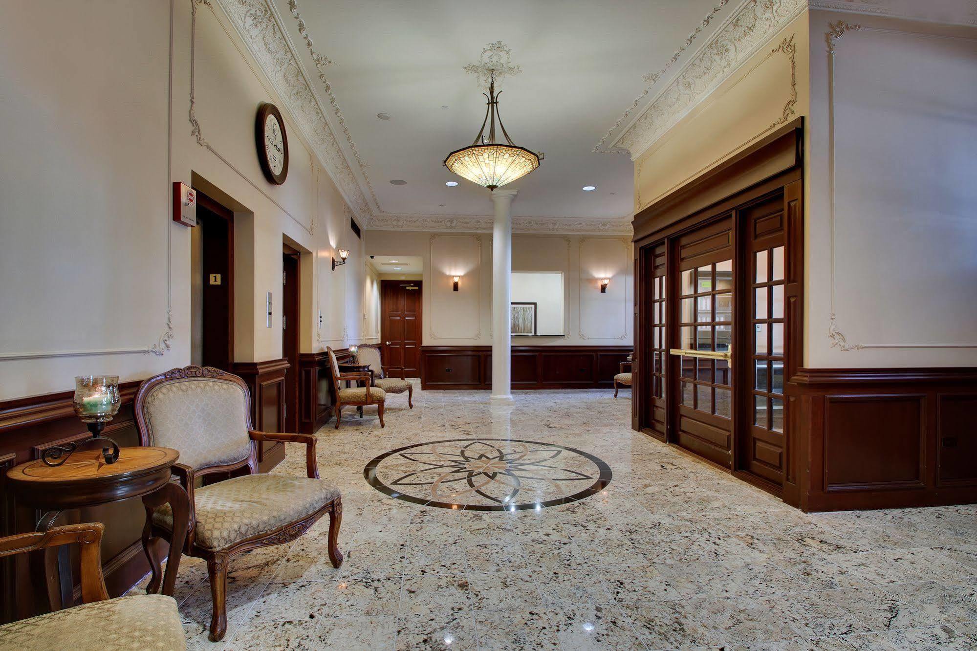 Dewitt Hotel And Suites Chicago Kültér fotó