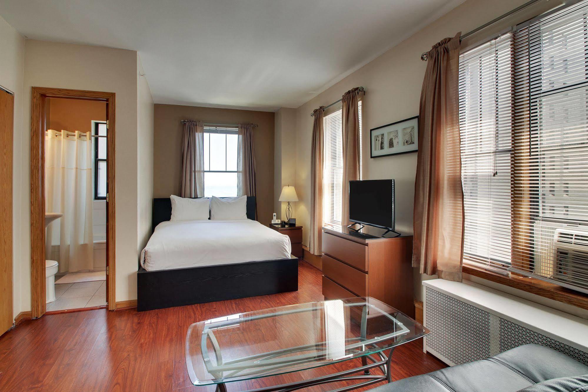 Dewitt Hotel And Suites Chicago Kültér fotó